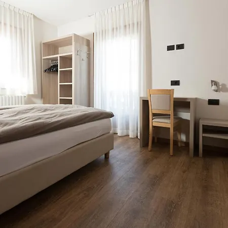 Belvedere Bondi & Teola - Abar Apartman *